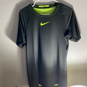 Nike pro